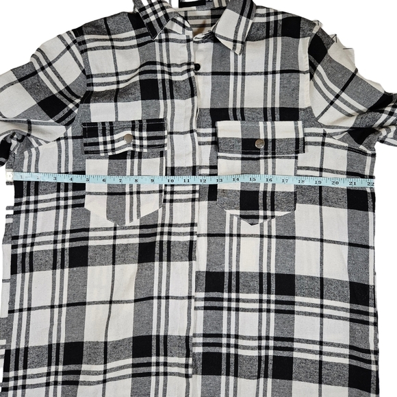 Pretty Little Thing Oversized Button Up Flannel Shirt Dress,Black/White, 6 - Picture 10 of 13